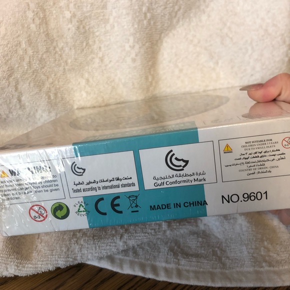 Signs of Zodiac 500 piece round jigsaw puzzle - Picture 3 of 5